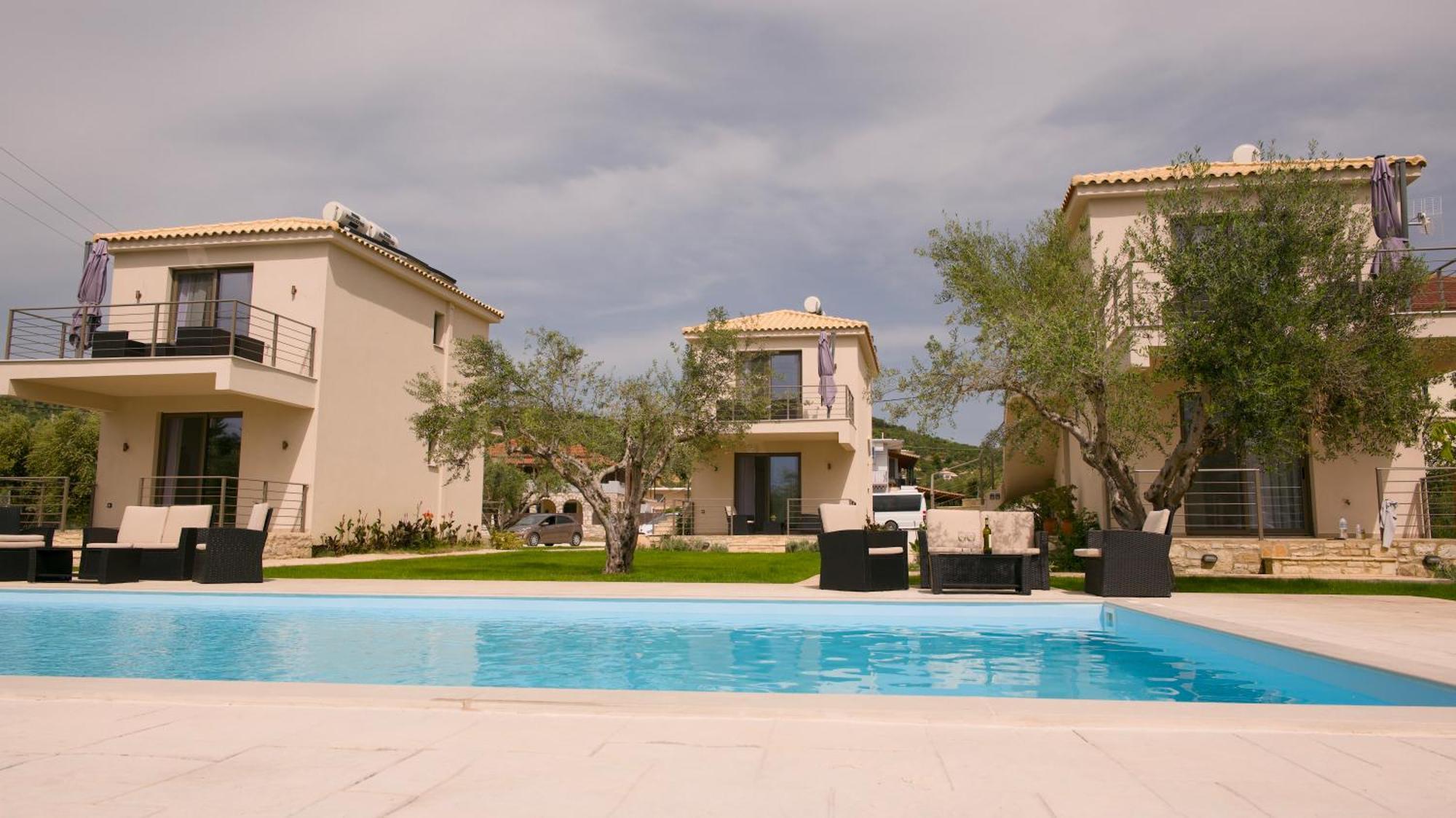 Three Charites Resort Gialova Exterior foto